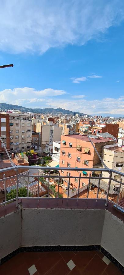 Habitaciones Camp Nou Apartment L'Hospitalet de Llobregat Bagian luar foto