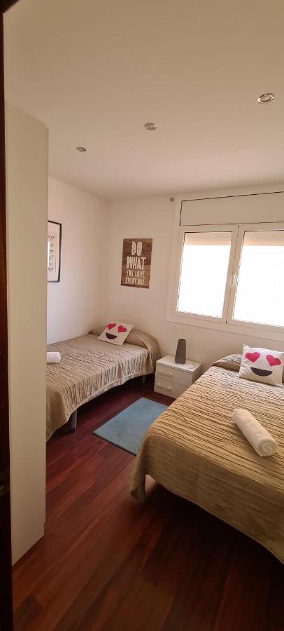 Habitaciones Camp Nou Apartment L'Hospitalet de Llobregat Bagian luar foto